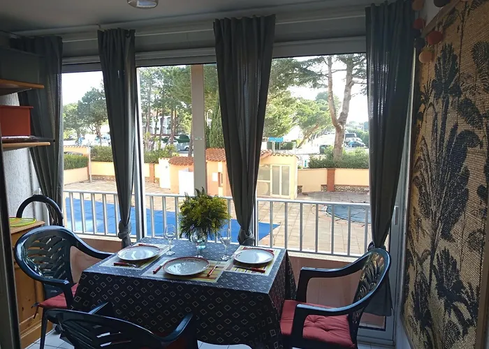 Joli Studio Cabine 4 Personnes A 300 M De La Plage